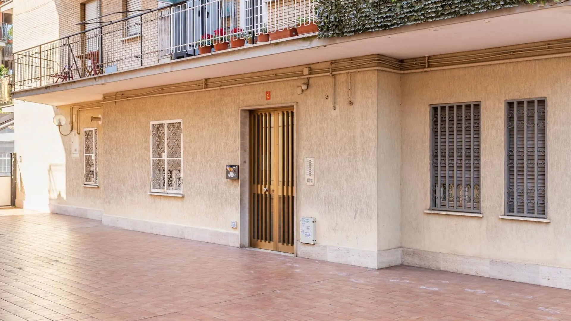 Charming Battistini Apartment Rome