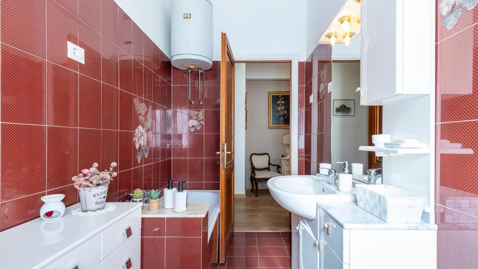 Charming Battistini Apartment Rome